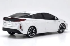 Kyosho 32423WP-B MINI-Z FWD MA-03F Prius PHV White Pearl RS 32423WP-B